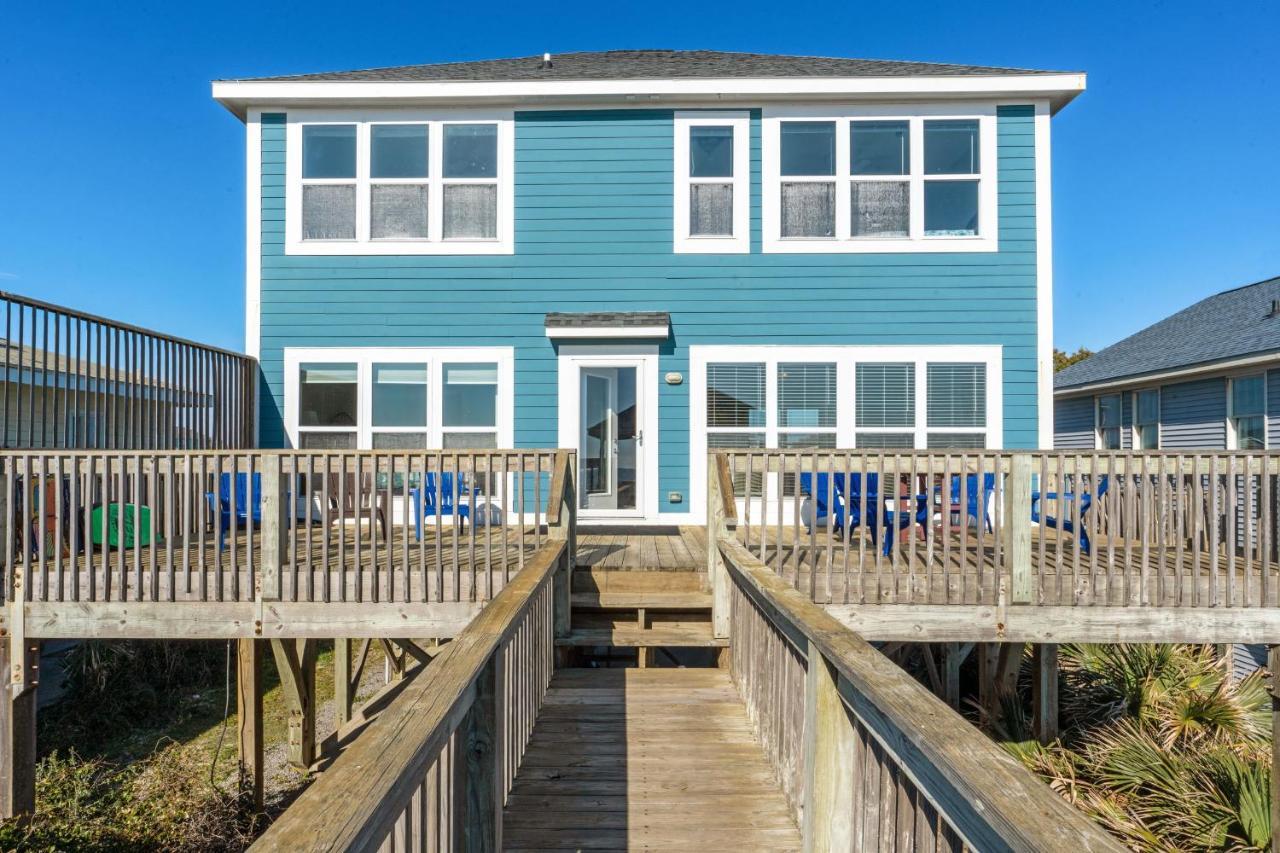 Surf Watch By Oak Island Accommodations Exterior photo