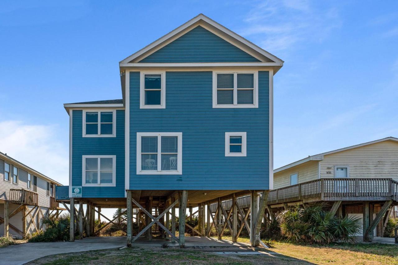 Surf Watch By Oak Island Accommodations Exterior photo