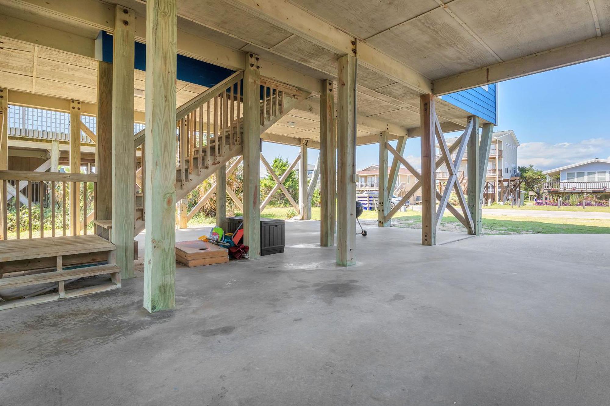 Surf Watch By Oak Island Accommodations Exterior photo