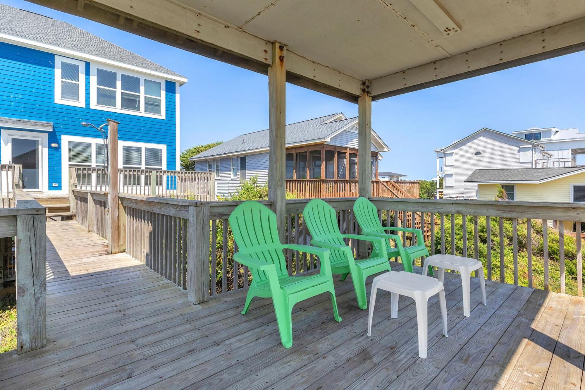 Surf Watch By Oak Island Accommodations Exterior photo