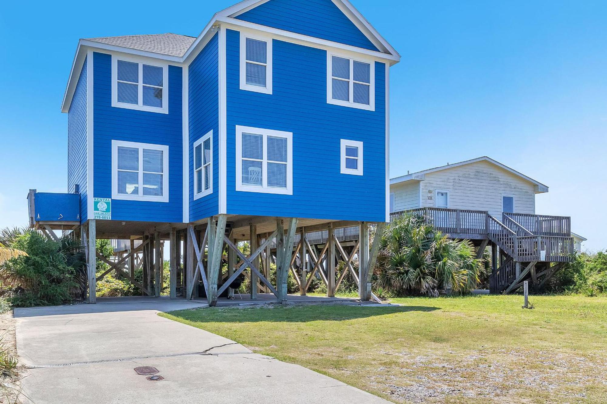 Surf Watch By Oak Island Accommodations Exterior photo